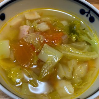 たっぷり野菜のミネストローネ